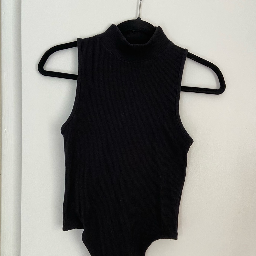 Black Sleeveless Bodysuit